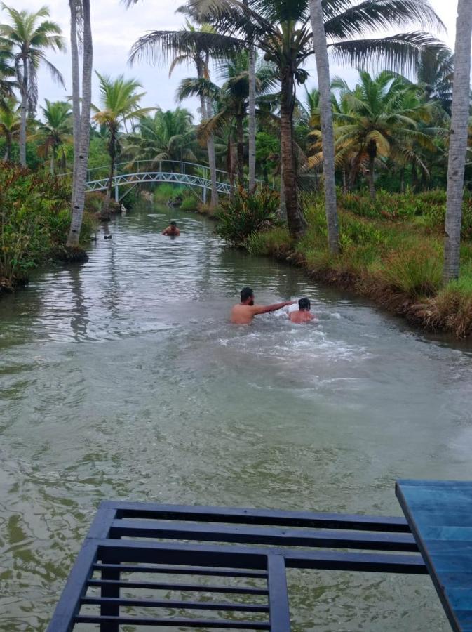 Aqua Green Home Stay Munroe Island Buitenkant foto
