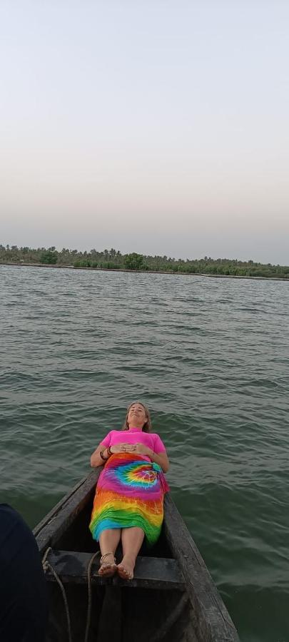 Aqua Green Home Stay Munroe Island Buitenkant foto